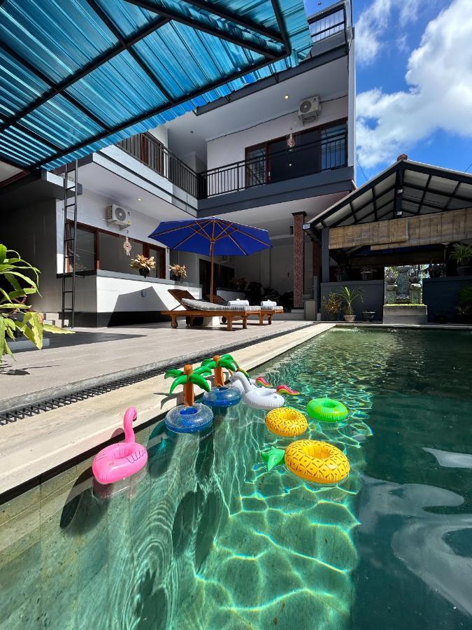 Wisma tamu James Guest House
